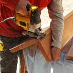 fierăstrău electric